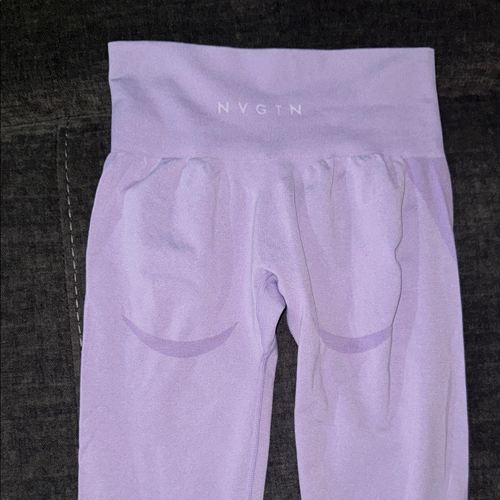 NVGTN Soft Purple Leggings v very stretchy size s
